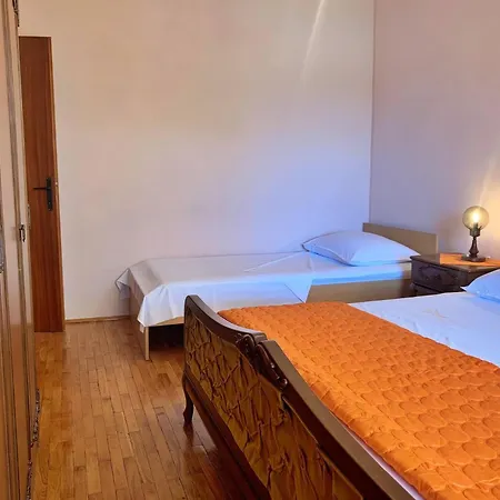 Guest house Santic 3*