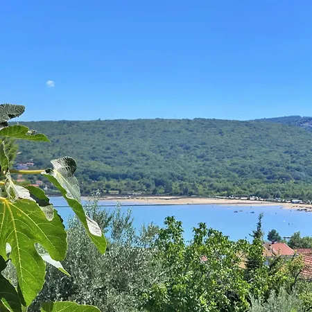 Guest house Santic 3*