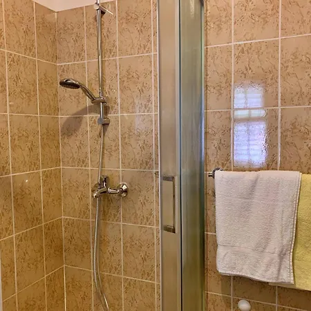 Santic Konukevi Čižići