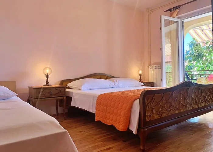 Santic Pensión Čižići